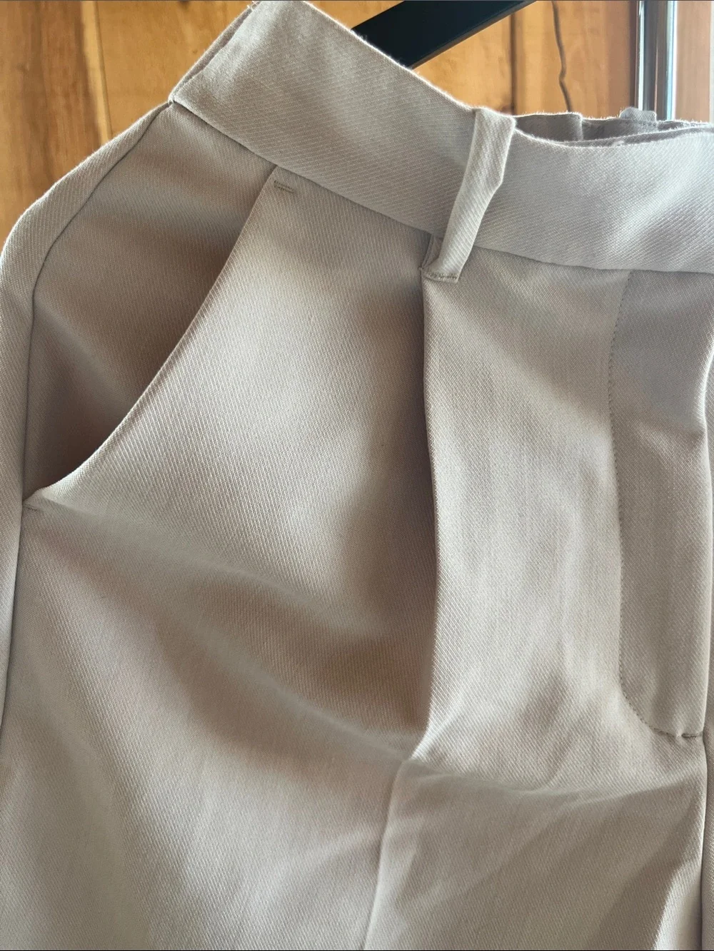 Abercrombie & Fitch High-Waist Pleated Shorts in Light Beige
